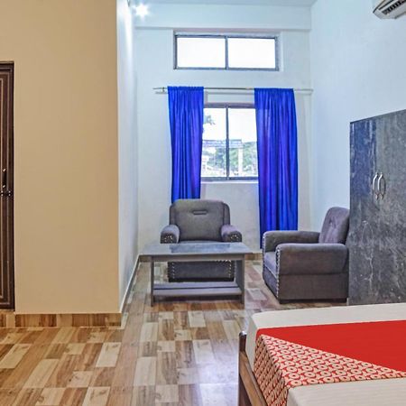 Spot On Jp Guest House Kaharpara Экстерьер фото