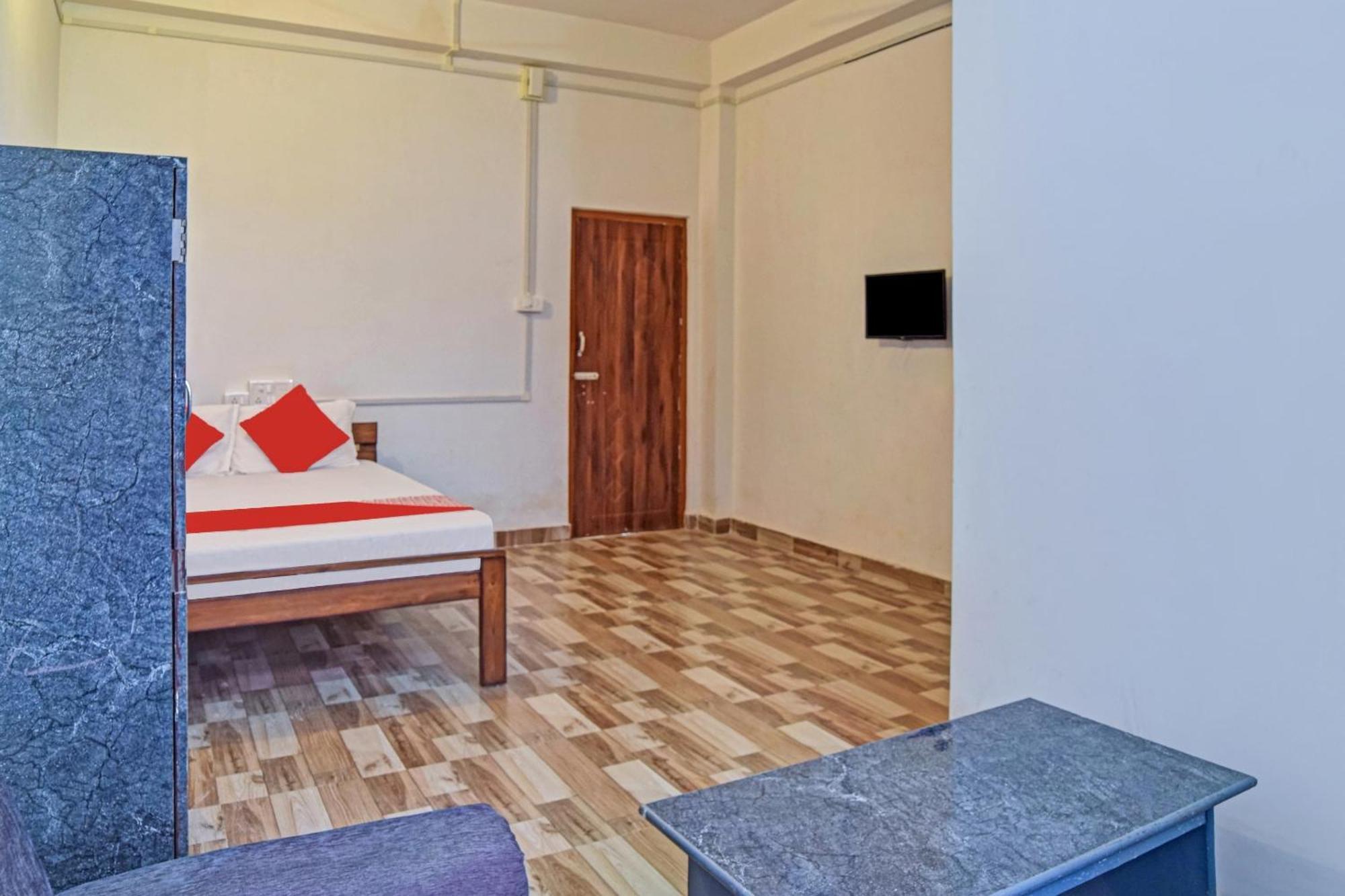 Spot On Jp Guest House Kaharpara Экстерьер фото