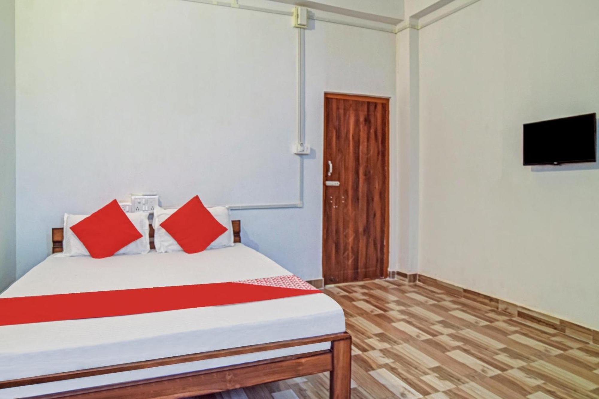 Spot On Jp Guest House Kaharpara Экстерьер фото